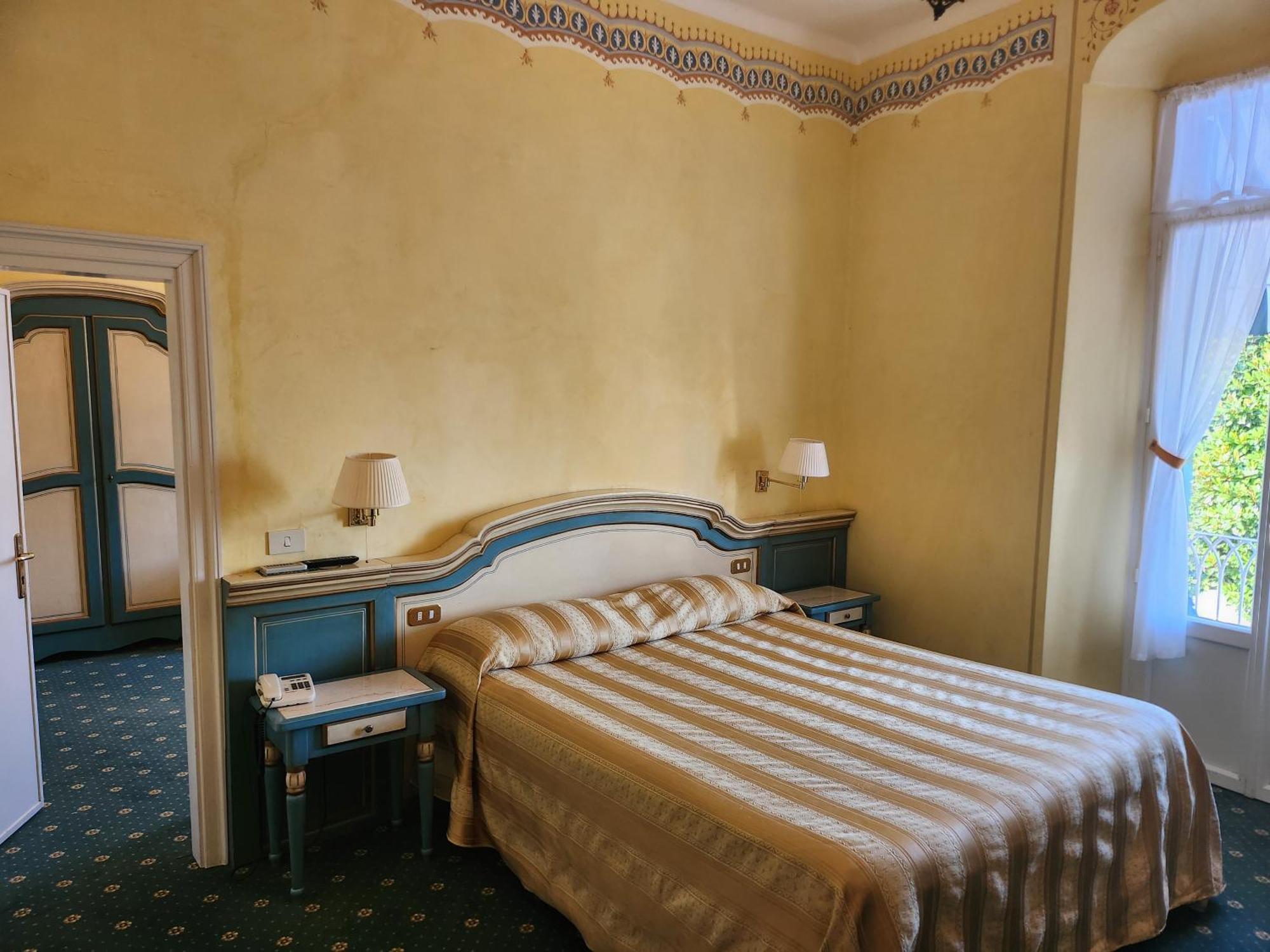Riviera Hotel 3*