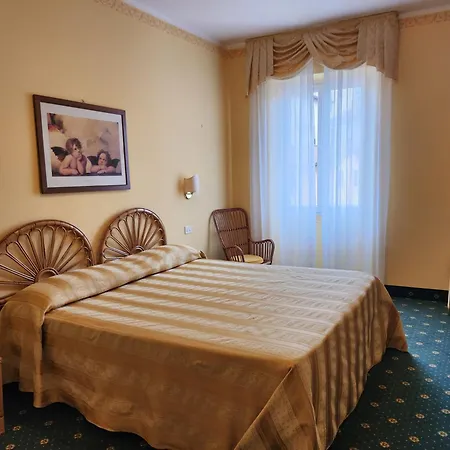 Hotel Alla Riviera Bardolino Extérieur photo