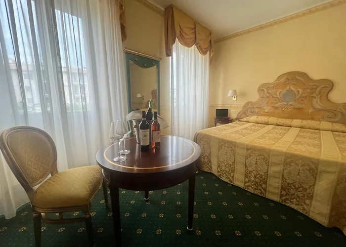 Hotel Alla Riviera