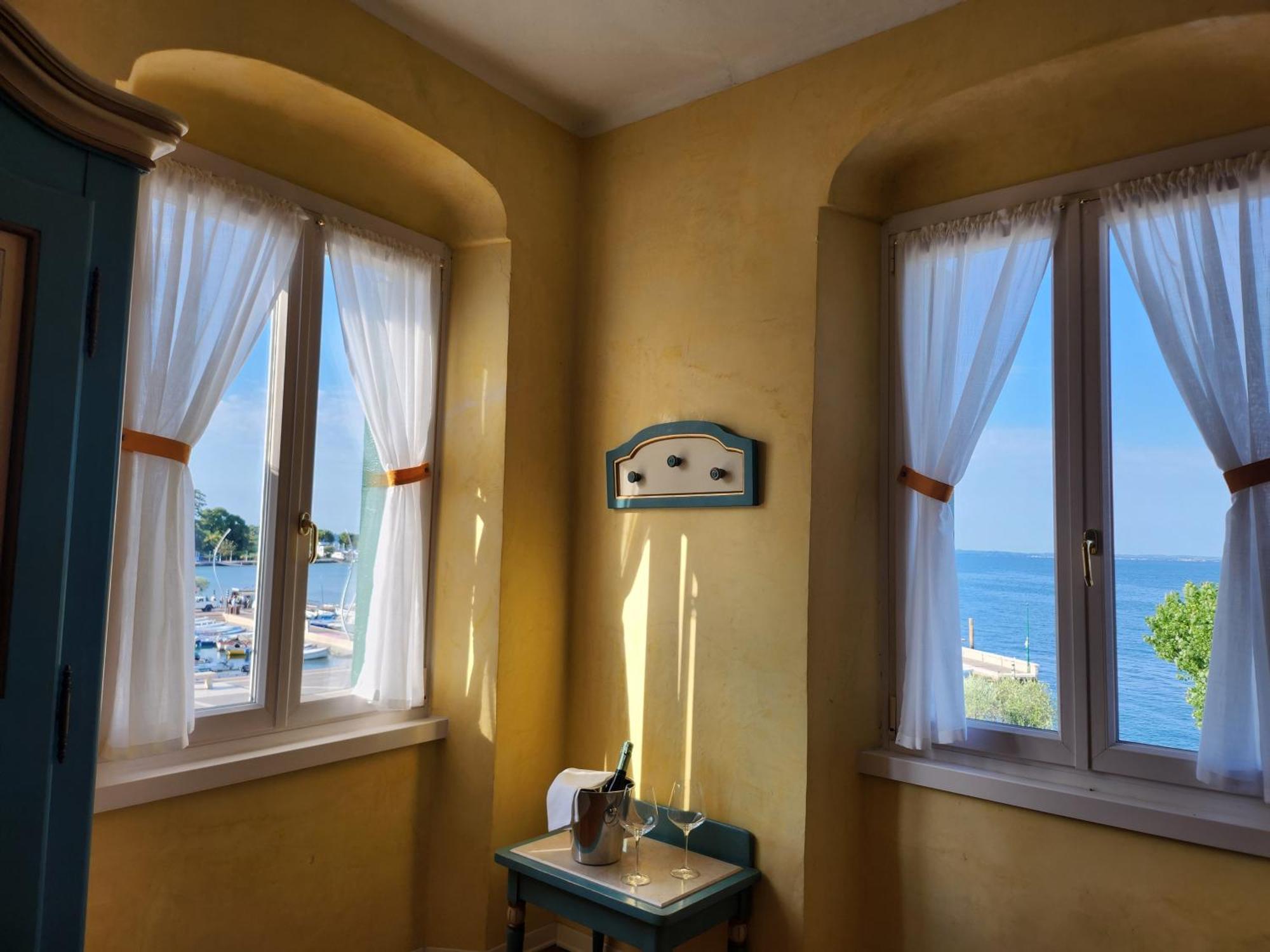 Riviera Hotel